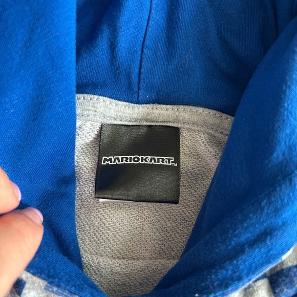 Mario kart hoodie size 3t - Picture 3 of 4